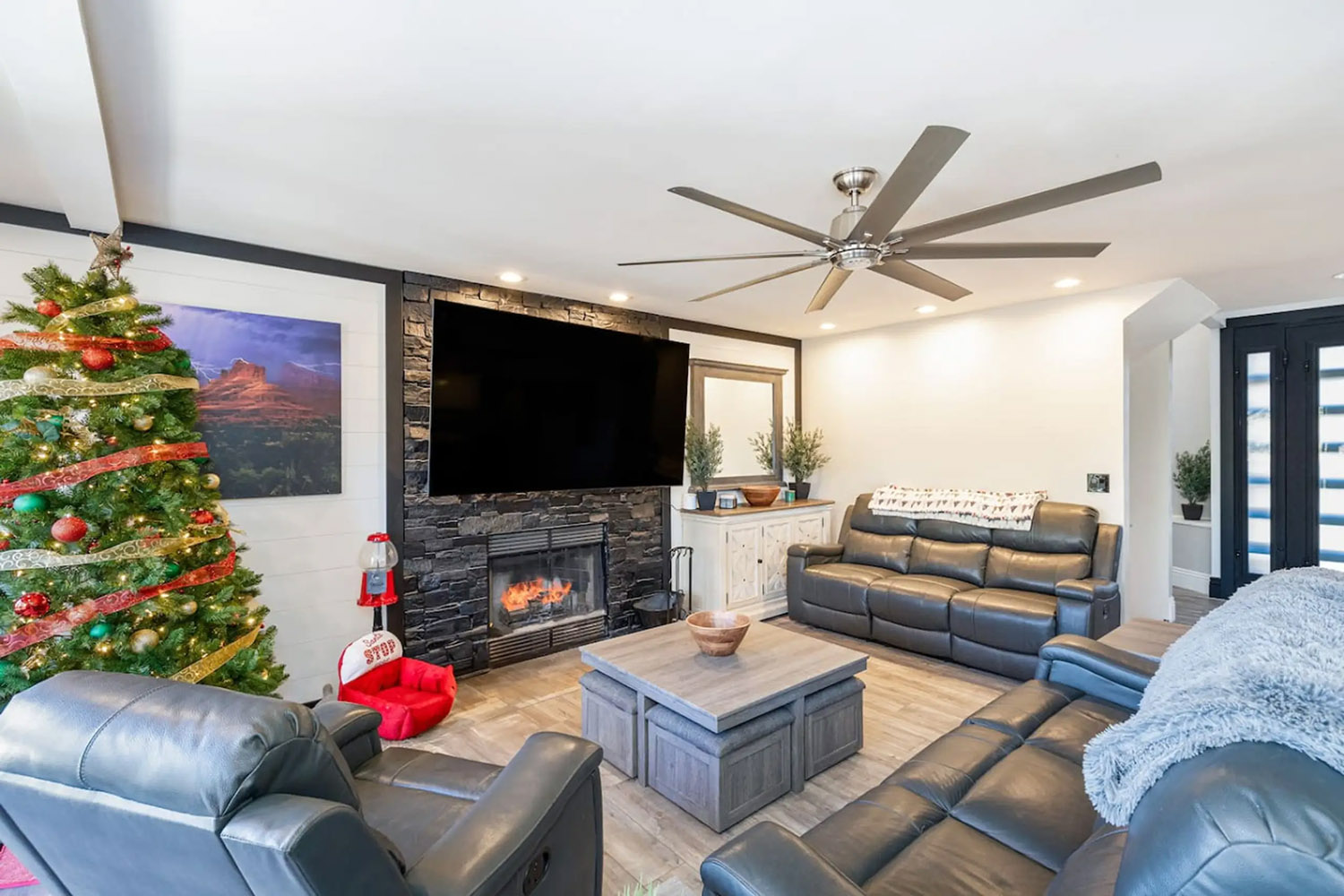 The Big Deck Spacious - Pickleball - Game Room - Vacation Rental in Flagstaff, Arizona