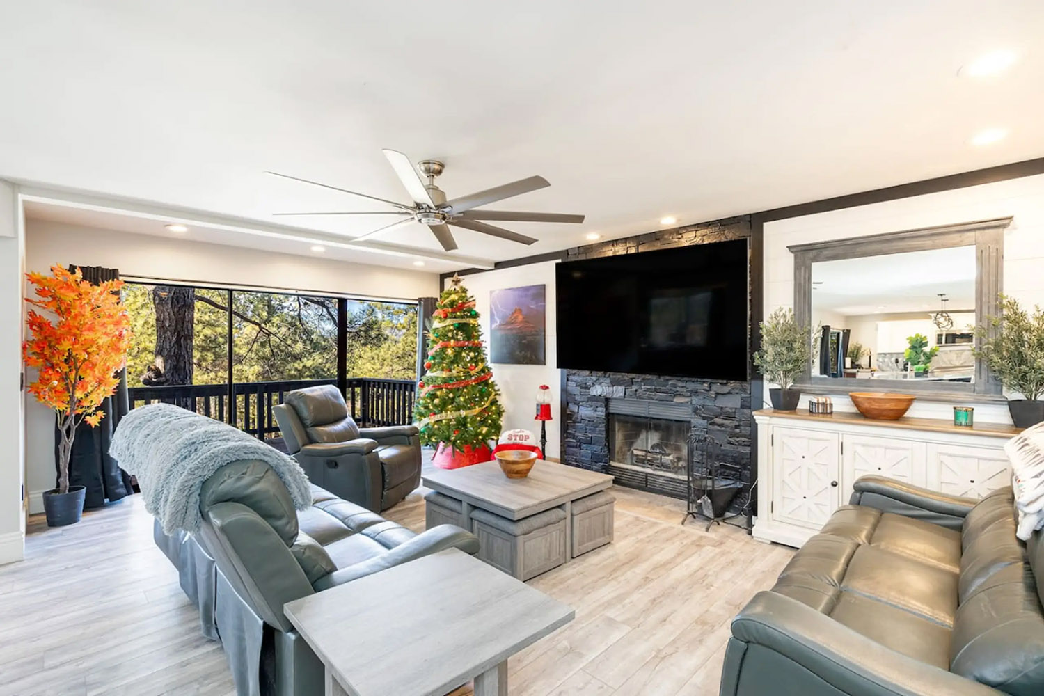 The Big Deck Spacious - Pickleball - Game Room - Vacation Rental in Flagstaff, Arizona