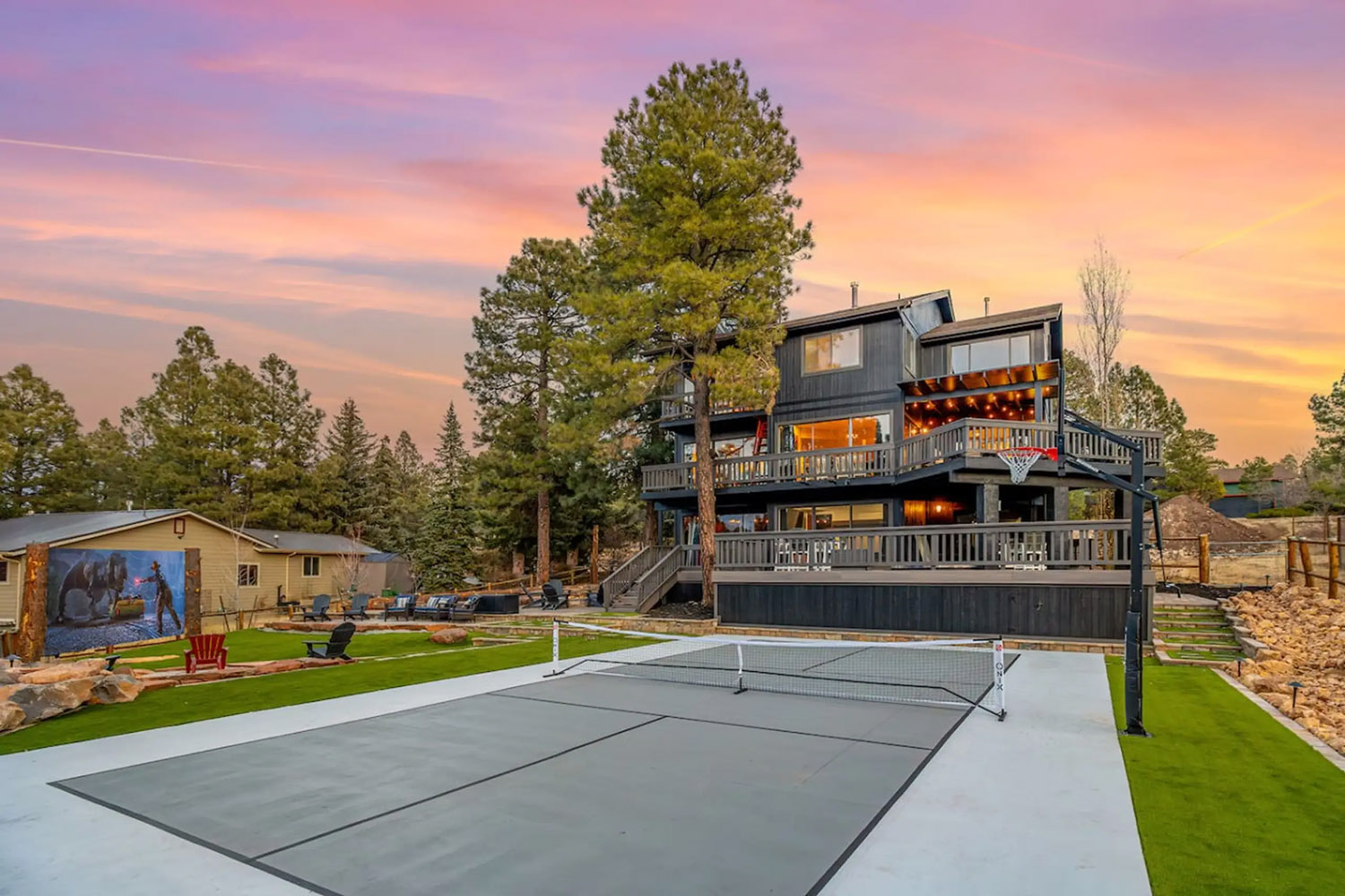 The Big Deck Spacious - Pickleball - Game Room - Vacation Rental in Flagstaff, Arizona